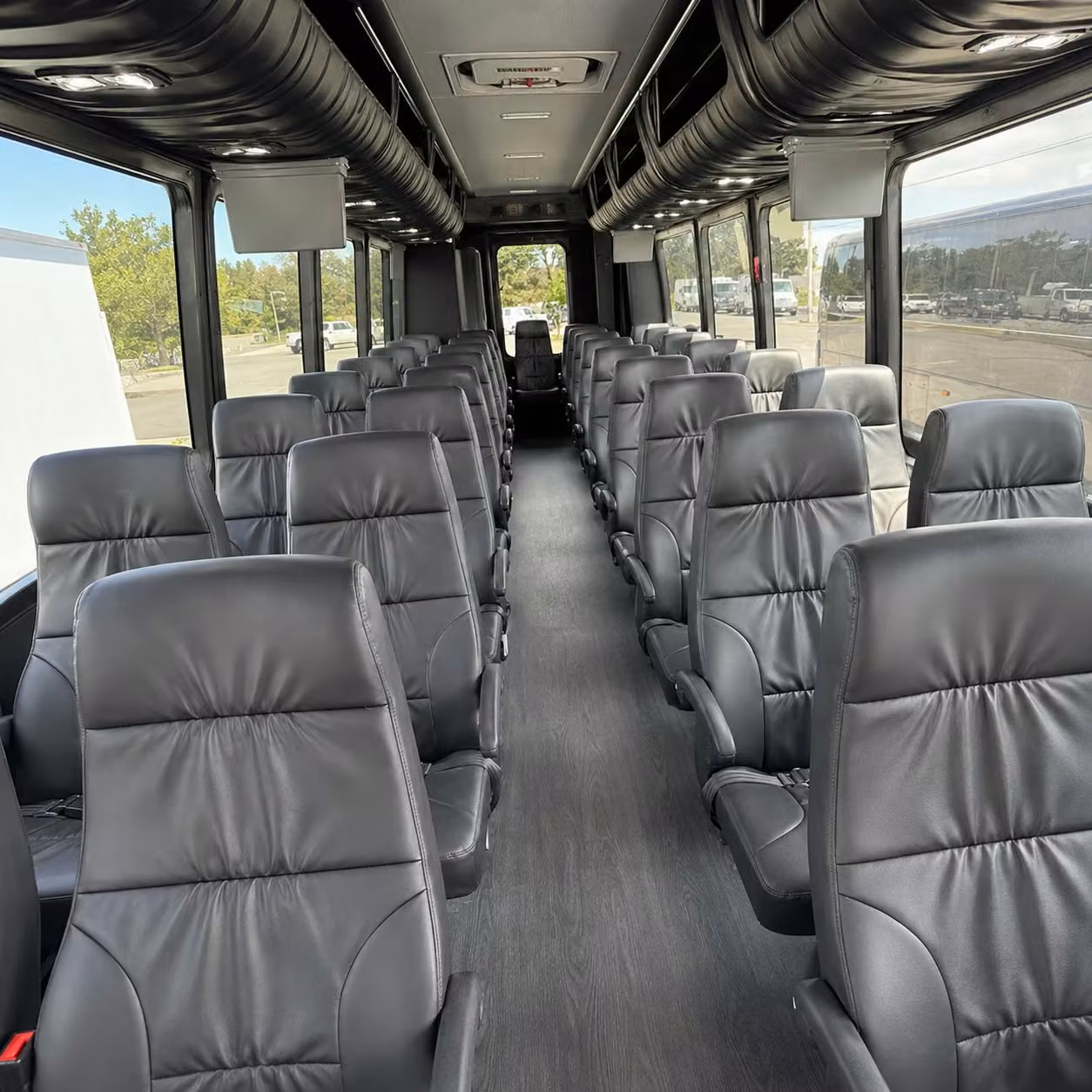edison 30 passenger minibus rental