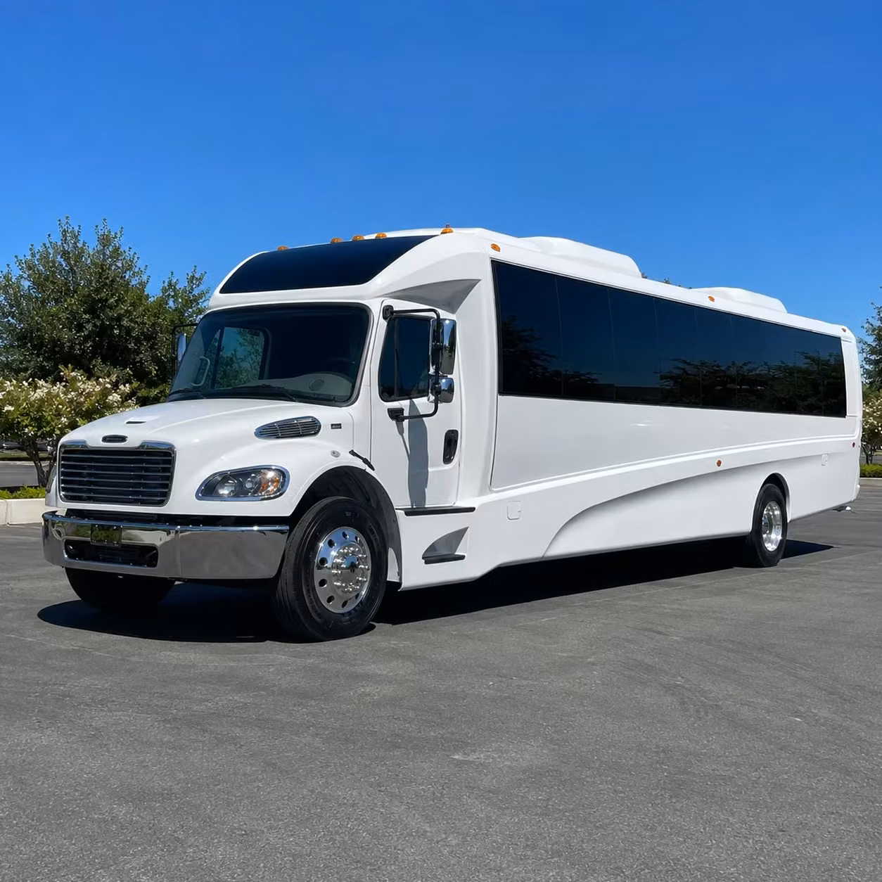 edison 35 passenger minibus rental